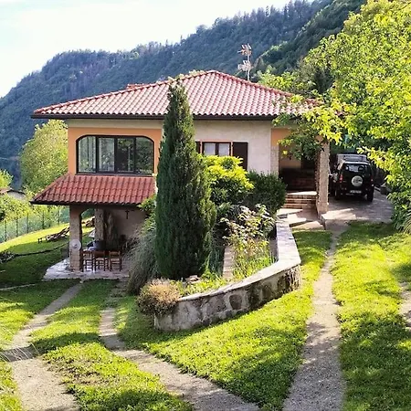 La Maison De P I M P I N Apartment Costa Volpino