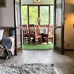 La Maison De P I M P I N *