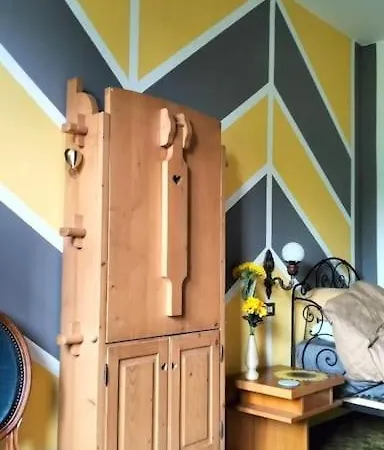 La Maison De P I M P I N
