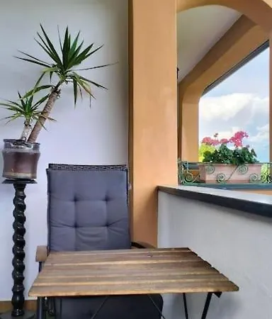 La Maison De P I M P I N Costa Volpino