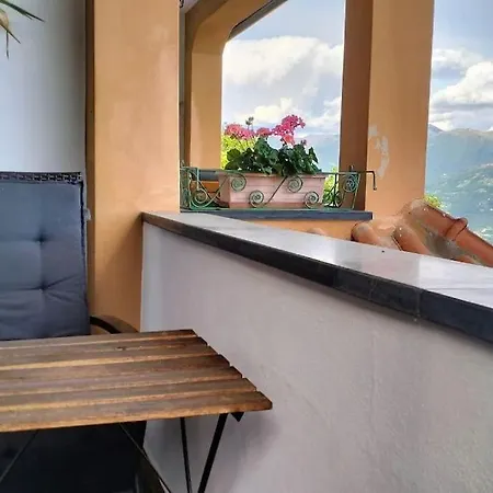 La Maison De P I M P I N Lejlighed Costa Volpino